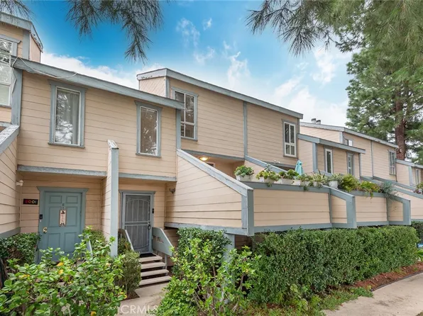 9901 Independence Ave Unit D, Chatsworth, CA 91311