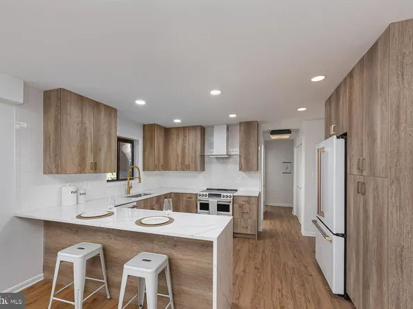 3306 Redspire Ln, Pikesville, MD 21208