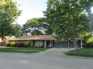 26441 Baldwin St, Dearborn Heights, MI 48127