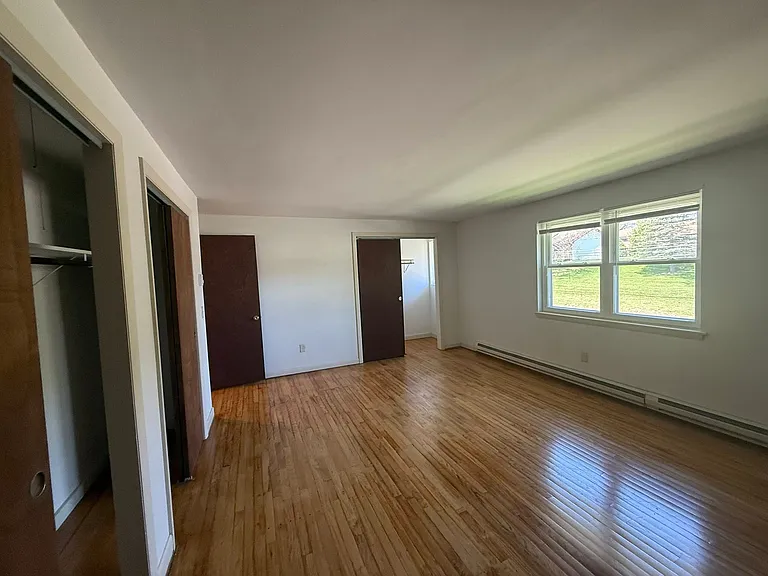 666 Middle Tpke E — Photo 14