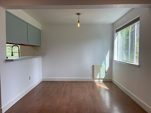 4th image of 5211 213th Pl SW Unit 3