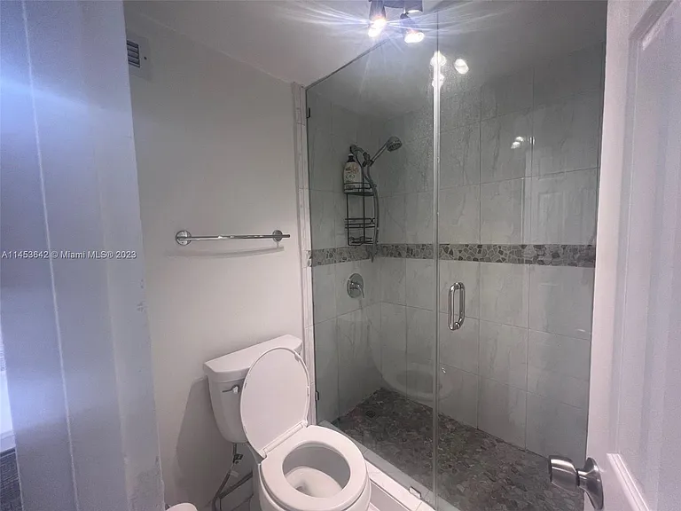 100 Lincoln Rd #501 — Photo 7