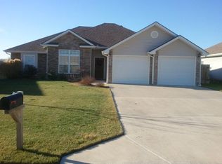 704 Orient Dr, Warrensburg, MO 64093