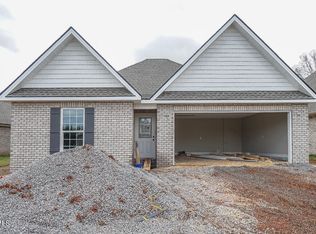 246 Sand Hills Dr, Maryville, TN 37801