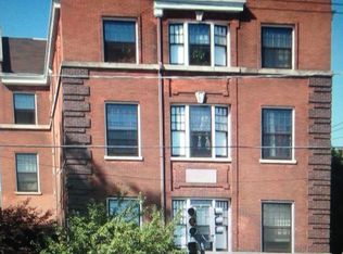 536 North Ave, Waukegan, IL 60085