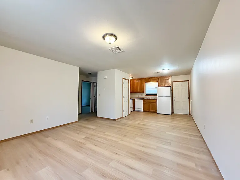 385 S Teehee Dr #1 — Photo 9