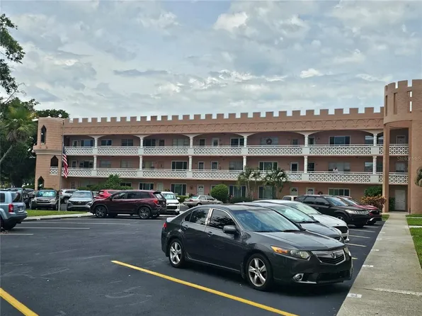 2458 Columbia Dr APT 66, Clearwater, FL 33763