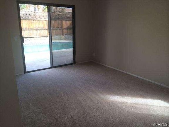 5th image of 987 W Thornton Ave