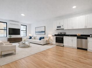 346 W 52nd St #34, New York, NY 10019