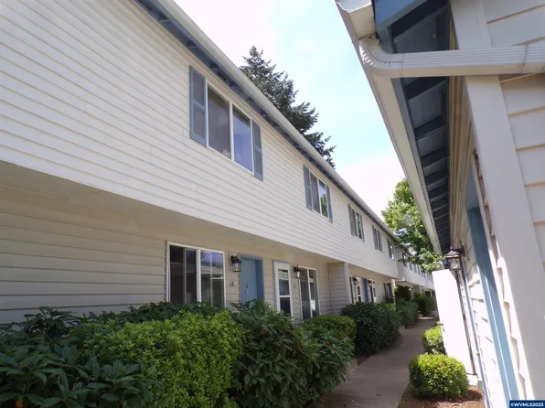 4792 Lancaster Dr NE APT 127, Salem, OR 97305