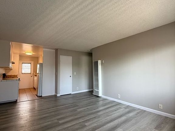 2nd image of 1060 Grand Ave APT 3