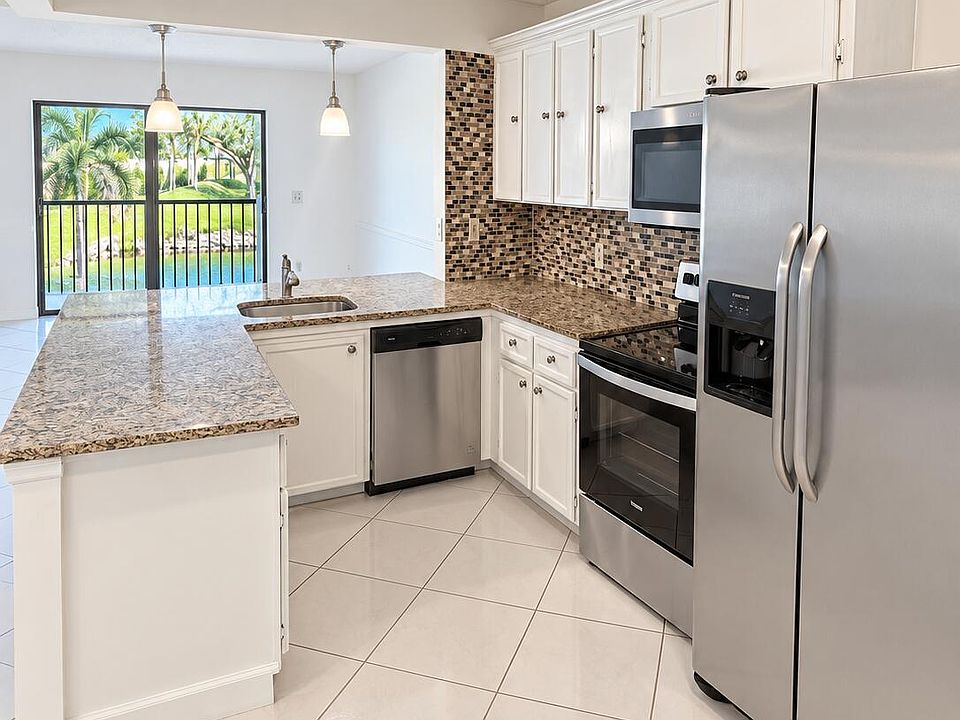 1st image of 23288 SW Lyons Rd #106