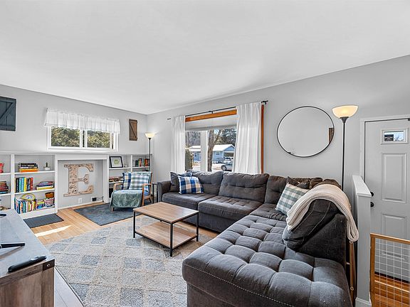 4th image of 4 Downes Avenue