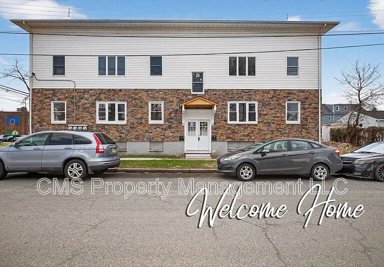 378 Grand St #1R — Photo 1