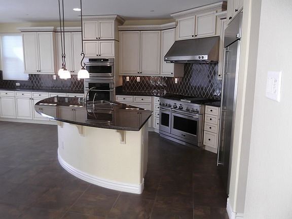 5th image of 10 Serra Bellisima Ct