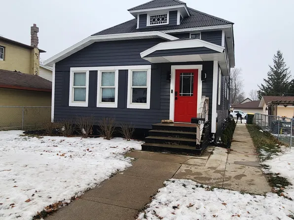 408 W Main St, Pipestone, MN 56164