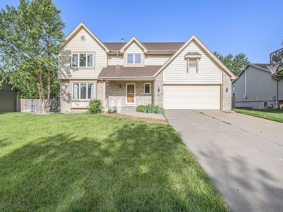 1st image of 504 Oakwood Dr