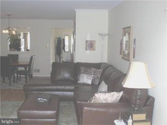 3rd image of 343 Leedom Way #51