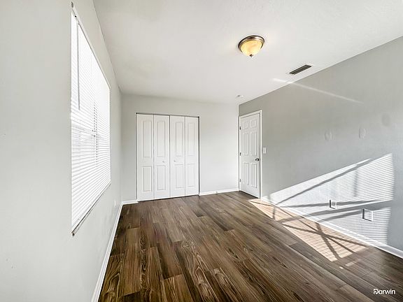 5th image of 7104 Spring Hill Dr