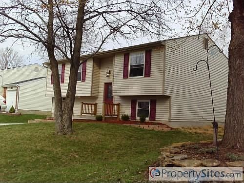 2nd image of 5716 Linden Dr