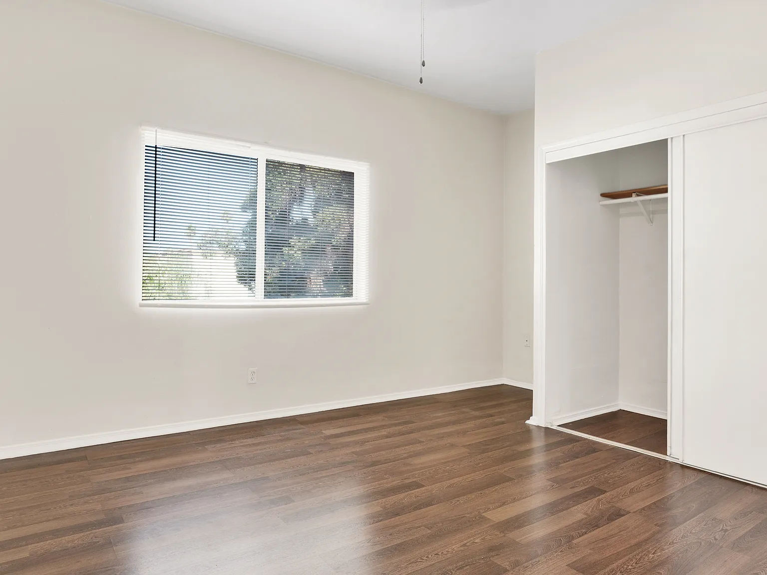 3 bed, $3,850 — Photo 2