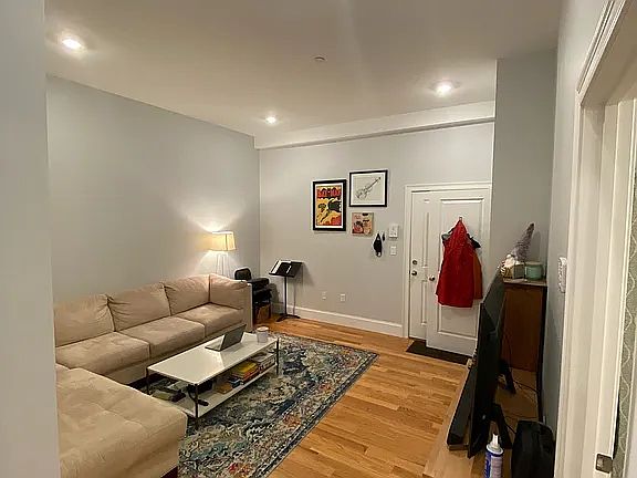 1st image of 29 Murdock St #3