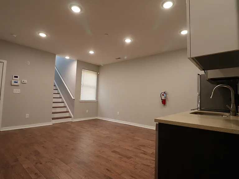 2043 N Carlisle St #A — Photo 8