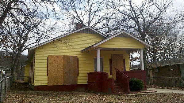 1st image of 864 Wheeler Ave