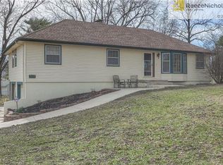 707 E 117th Ter, Kansas City, MO 64131