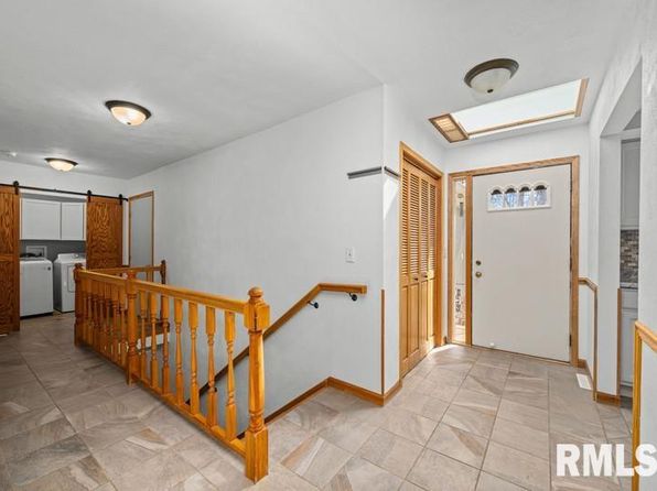 917 23rd Ave #5, East Moline, IL 61244