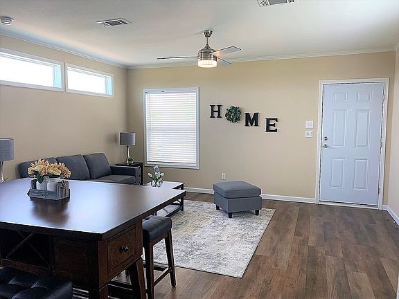 4th image of 11110 Loblolly Ln