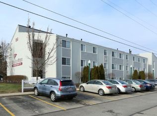 858 Kinnear Rd, Columbus, OH 43212