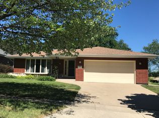 741 Birchwood Rd, Frankfort, IL 60423