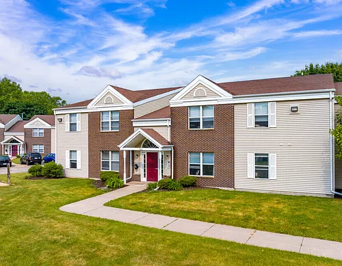 Summerfield Place Apartments Photo 1