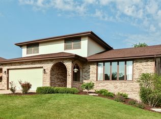 17418 Derwent Ln, Tinley Park, IL 60487