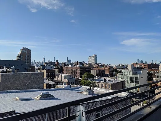 Rented by Skyline Group Real Estate | media 31