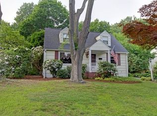 40 Country Rd, Fairfield, CT 06824