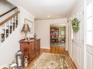 1 Eagle Nest Ln, Long Valley, NJ 07853