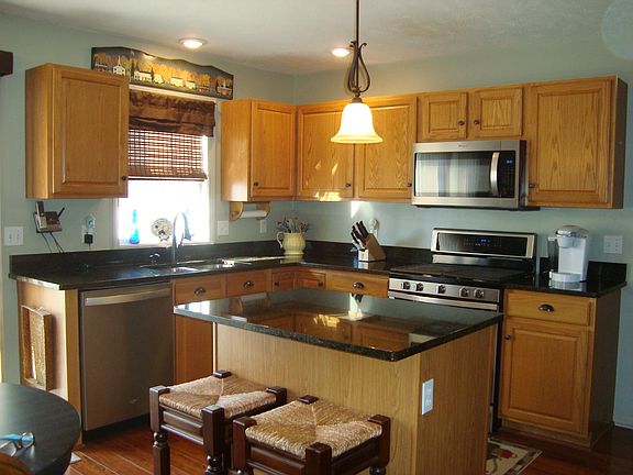 3rd image of 4001 Harrison Creek Ct