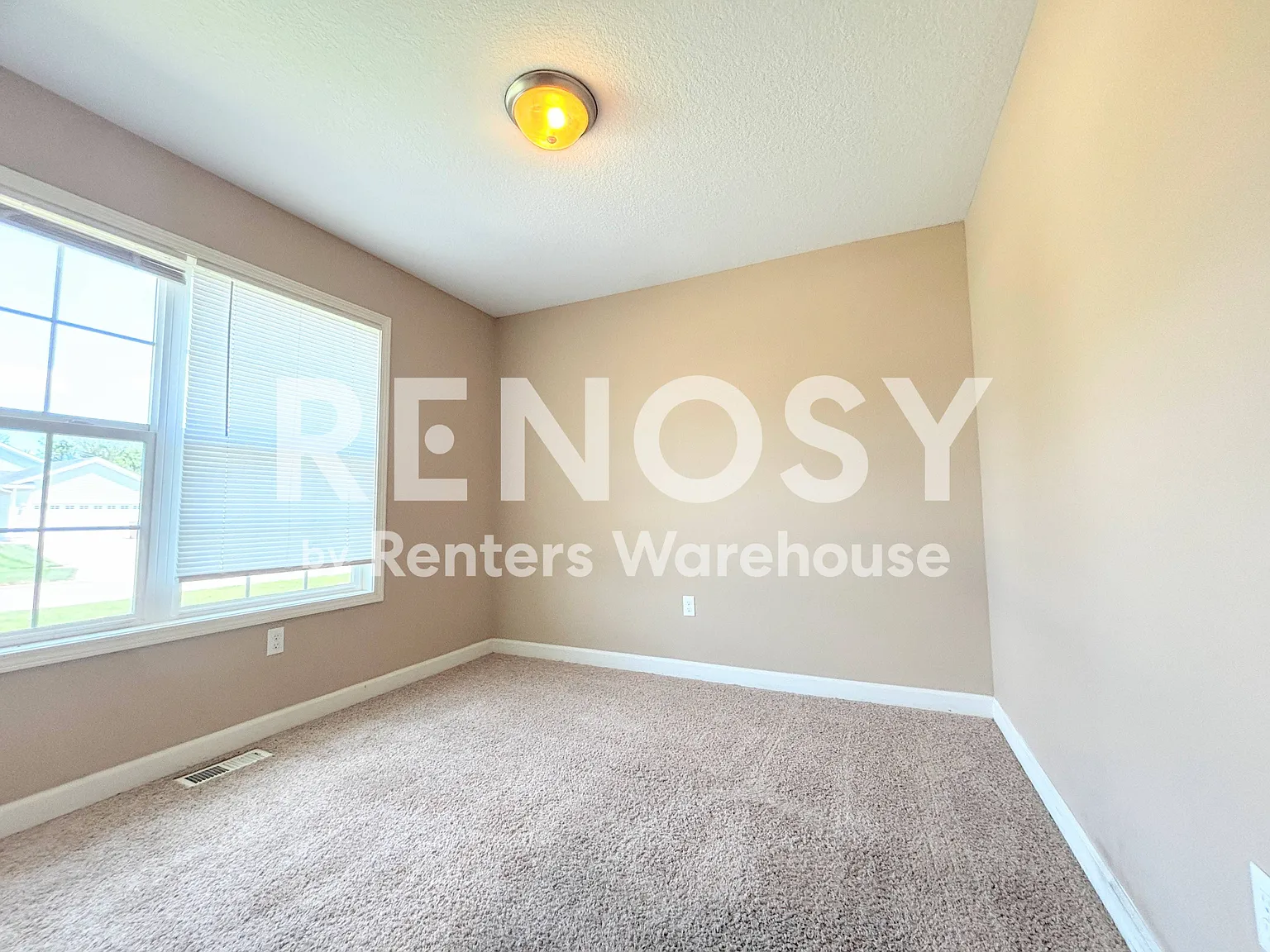Lovely 4 bedroom House for Rent — Photo 3