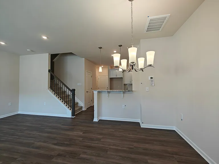 320 Ribbon Rail St — Photo 5
