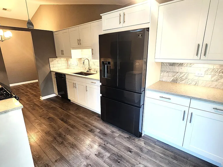 1522 Commodore Ct #6 — Photo 8
