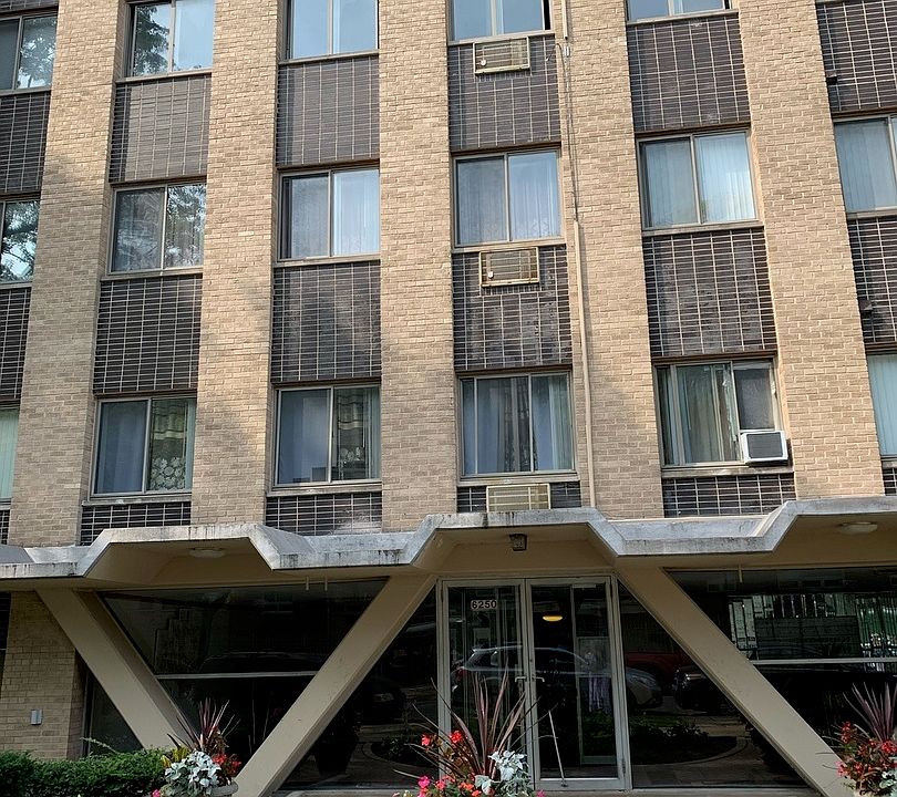 1st image of 6250 N Kenmore Ave #202