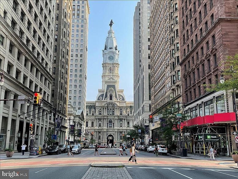 2nd image of 1822 S Broad St