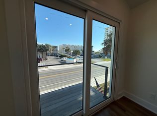 808 1st St S #202, Jacksonville Beach, FL 32250
