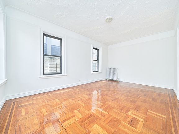 3rd image of 56 Bennett Ave #5M