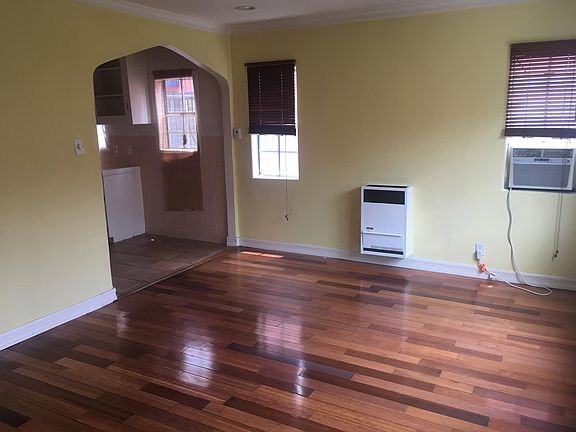 4th image of 3015 Garcia Walk