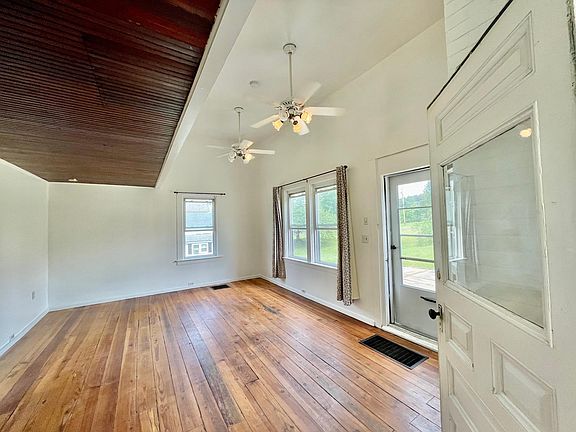 5th image of 53 Holbrook Ave