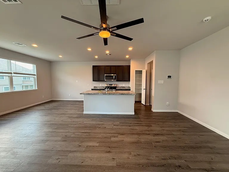 982 Rice Dr — Photo 11
