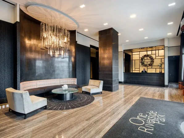 50 Riverside Boulevard image 12 of 26